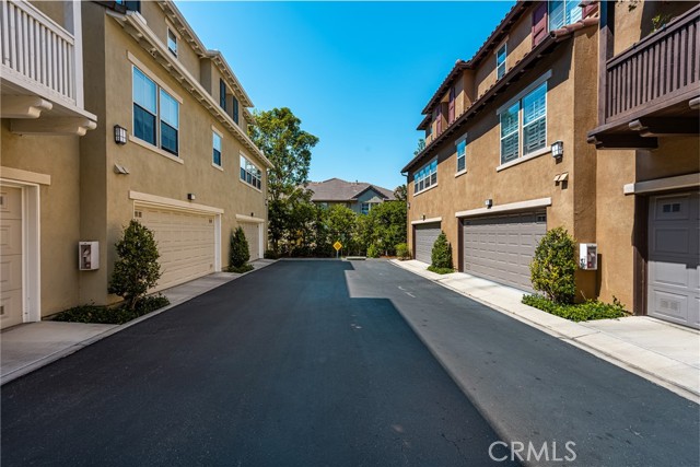 92 Chula Vista, Irvine CA: https://media.crmls.org/medias/5b781e75-8c16-4d0e-9967-2fa320376ebd.jpg