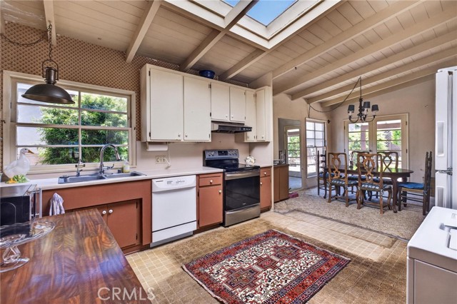652 35th, Manhattan Beach, California 90266, 4 Bedrooms Bedrooms, 0 ,2 BathroomsBathrooms,Residential,For Sale,35th,0,SB26119419 652 35th, Manhattan Beach, California 90266, 4 Bedrooms Bedrooms, 0 ,2 BathroomsBathrooms,Residential,For Sale,35th,0,SB26119419
