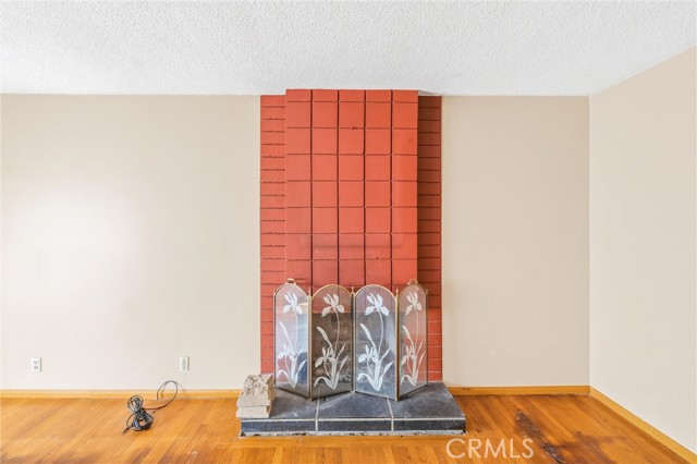 Detail Gallery Image 6 of 34 For 5137 Peacock, Riverside,  CA 92505 - 3 Beds | 1 Baths