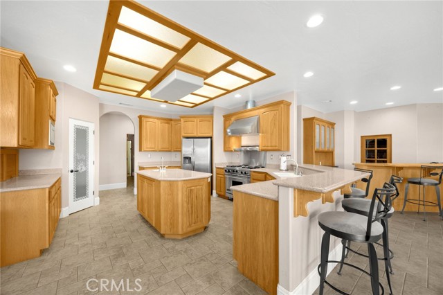 8277 Macron Street, Oak Hills CA: https://media.crmls.org/medias/5b7938a1-fbc0-4527-b066-829fa8575fc0.jpg