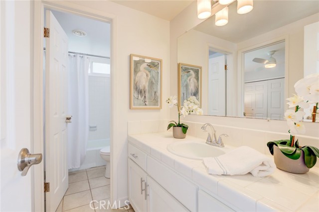 401 18th Street, Manhattan Beach, California 90266, 5 Bedrooms Bedrooms, ,2 BathroomsBathrooms,Residential,Sold,18th,SB22140138