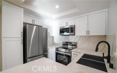 Detail Gallery Image 2 of 17 For 22100 Burbank Bld 233d,  Woodland Hills,  CA 91367 - 2 Beds | 2 Baths