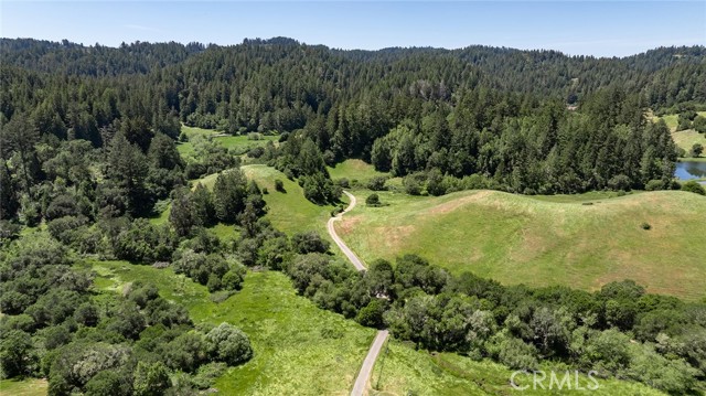 12760 Green Valley Road, Sebastopol CA: https://media.crmls.org/medias/5b7a5498-d102-4dac-bc85-128c2ad46085.jpg