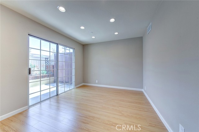 Detail Gallery Image 7 of 32 For 604 W Wilson Ave #2,  Glendale,  CA 91203 - 3 Beds | 2/1 Baths