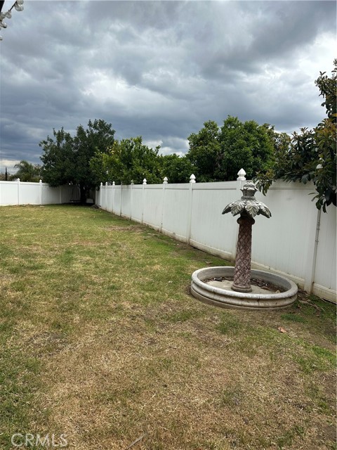 2311 Volya Court, Colton CA: https://media.crmls.org/medias/5b7b9aa4-4d64-45a2-a2a4-316621a06c97.jpg