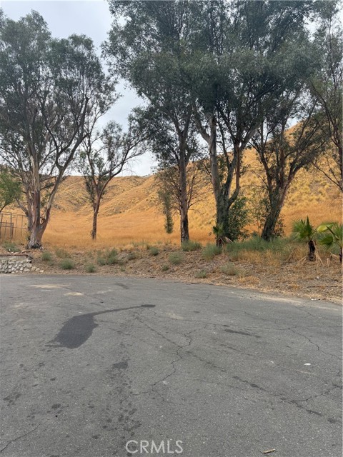 Detail Gallery Image 3 of 5 For 3448 N Beverly Dr, San Bernardino,  CA 92404 - – Beds | – Baths