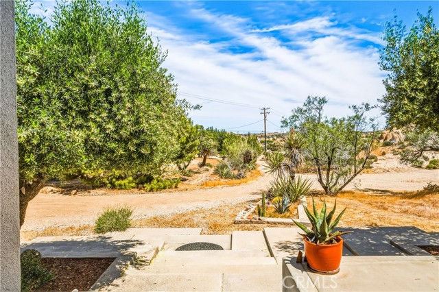 Detail Gallery Image 32 of 62 For 56833 Oakwood, Yucca Valley,  CA 92284 - 2 Beds | 2/1 Baths
