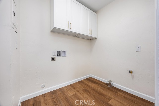 121 Myrtle Street, Bakersfield CA: https://media.crmls.org/medias/5b7cda19-06fb-427e-83c3-155a67d6f11c.jpg