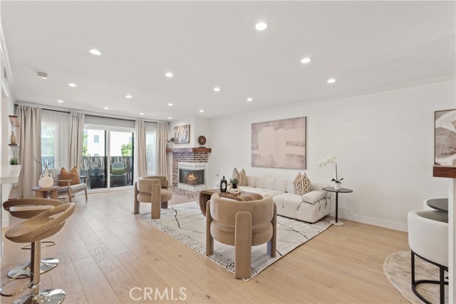 Detail Gallery Image 2 of 48 For 1616 Granville Ave #202,  Los Angeles,  CA 90025 - 2 Beds | 2 Baths