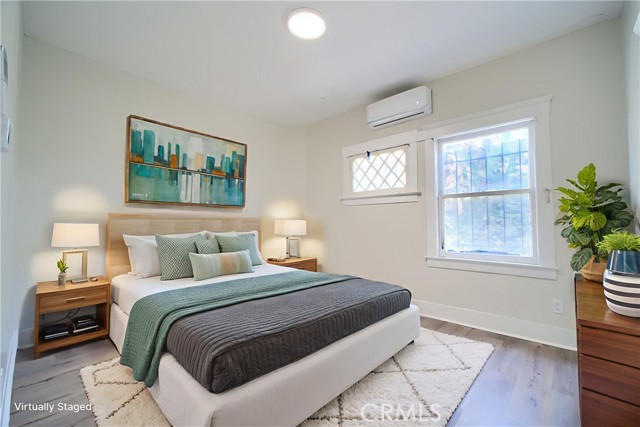 Detail Gallery Image 13 of 30 For 624 Cedar Ave, Long Beach,  CA 90802 - 4 Beds | 2 Baths