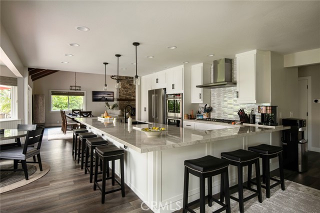 27843 Peninsula N Drive, Lake Arrowhead CA: https://media.crmls.org/medias/5b7d331b-8518-408a-864f-5610fe6f9d21.jpg