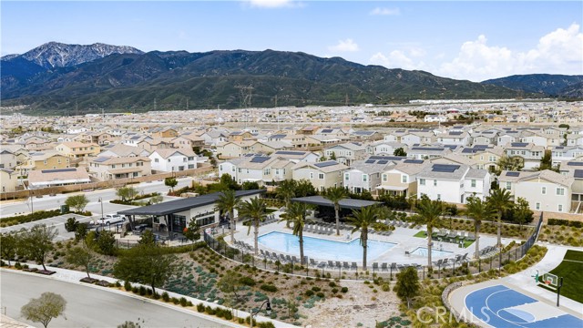 Detail Gallery Image 35 of 36 For 16744 Stags Leap Ln, Fontana,  CA 92336 - 4 Beds | 3 Baths