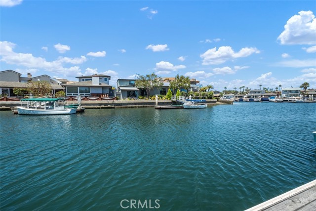 Detail Gallery Image 6 of 43 For 3810 Channel Pl, Newport Beach,  CA 92663 - 3 Beds | 2/1 Baths