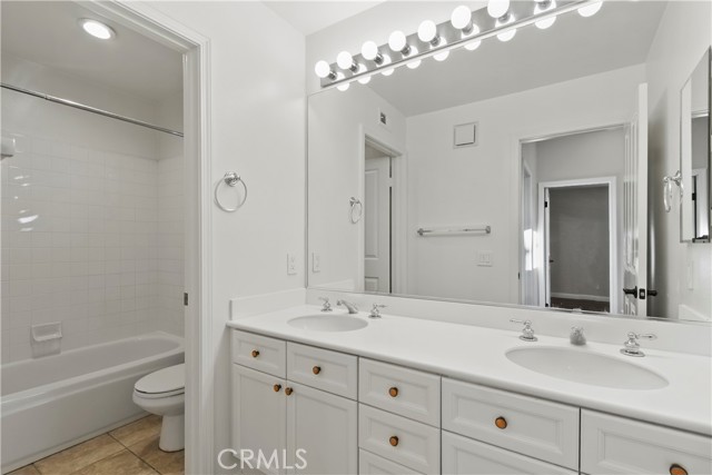 Detail Gallery Image 13 of 17 For 10775 Mueller Ct, Tustin,  CA 92782 - 4 Beds | 25 Baths