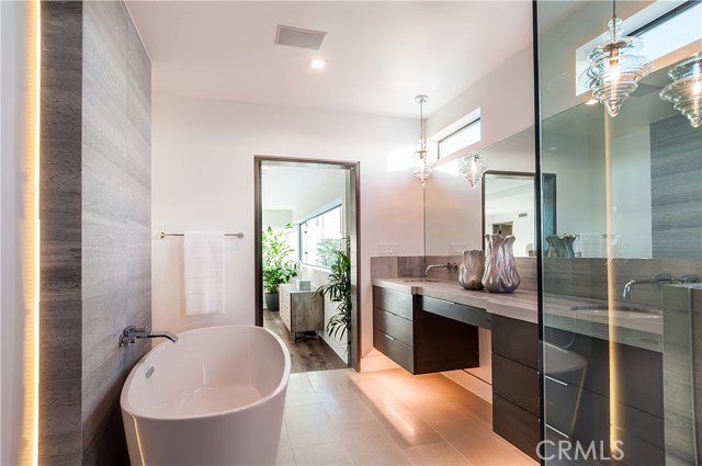 1635 Palm Drive, Hermosa Beach, California 90254, 4 Bedrooms Bedrooms, ,3 BathroomsBathrooms,Residential,Sold,Palm,SB17135203