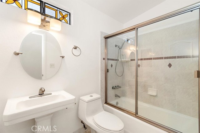 1742 Reed Street, Redondo Beach CA: https://media.crmls.org/medias/5b7ee27f-9c9b-4781-ab33-beb63b4a63a8.jpg