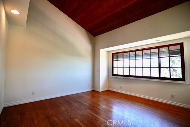 Detail Gallery Image 17 of 45 For 28817 Top of the World Dr, Laguna Beach,  CA 92651 - 2 Beds | 3 Baths