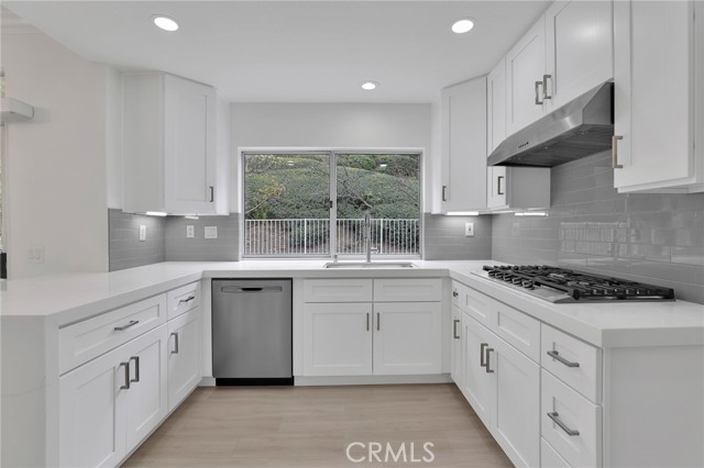 Image 9 of 41 For 520 Morningstar