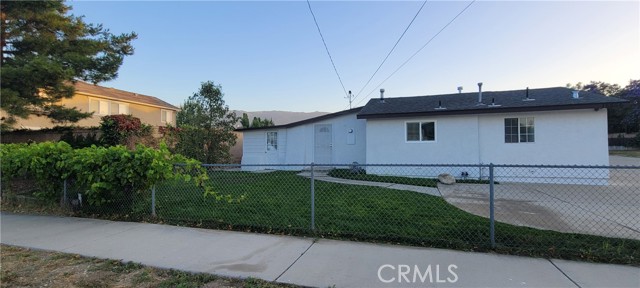 15856 Curtis Avenue, Fontana, California 92336, 3 Bedrooms Bedrooms, ,2 BathroomsBathrooms,Single Family Residence,For Sale,Curtis,IV24141692