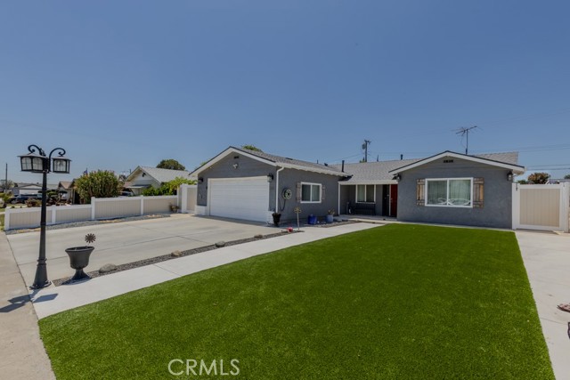 Detail Gallery Image 2 of 26 For 601 Sunrise, Placentia,  CA 92870 - 3 Beds | 2 Baths