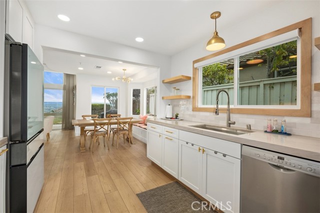 40 Camino Katia, San Clemente CA: https://media.crmls.org/medias/5b805d6c-e819-4275-9f78-7fe686d1fb2d.jpg