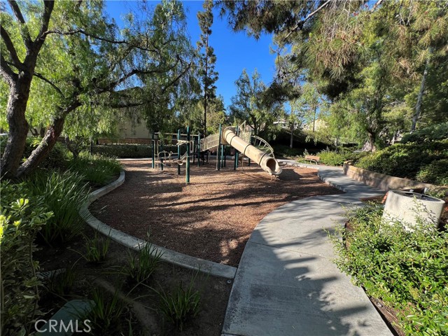 2937 Arboridge Court, Fullerton CA: https://media.crmls.org/medias/5b8207fa-f05e-4c87-9b25-3bcf06198e84.jpg