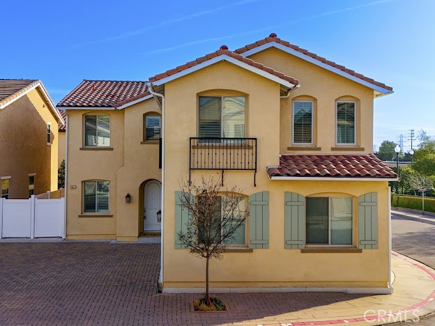4057 N Highland Court