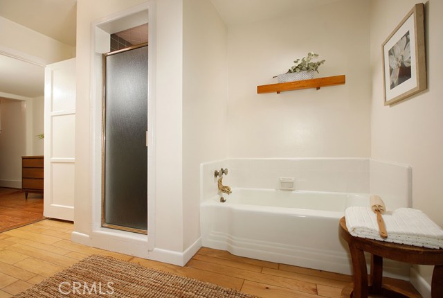 Detail Gallery Image 12 of 33 For 2057 Oakwood St, Pasadena,  CA 91104 - 2 Beds | 1 Baths