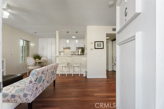 23242 La Mar, Mission Viejo CA: https://media.crmls.org/medias/5b83ff5f-ef5a-4f14-8a0a-ff9be5ba1aa6.jpg