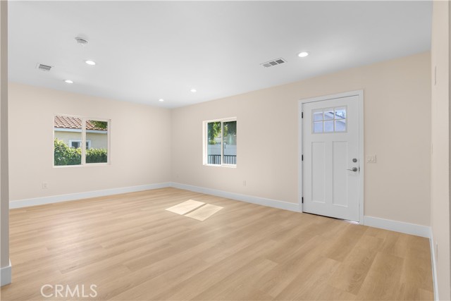 Image 29 of 35 For 14376 Euclid Street 1-4