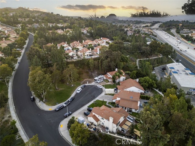 25010 Foxtail Court, Stevenson Ranch CA: https://media.crmls.org/medias/5b843481-8fd6-408a-9ef1-894ec65f7d1c.jpg