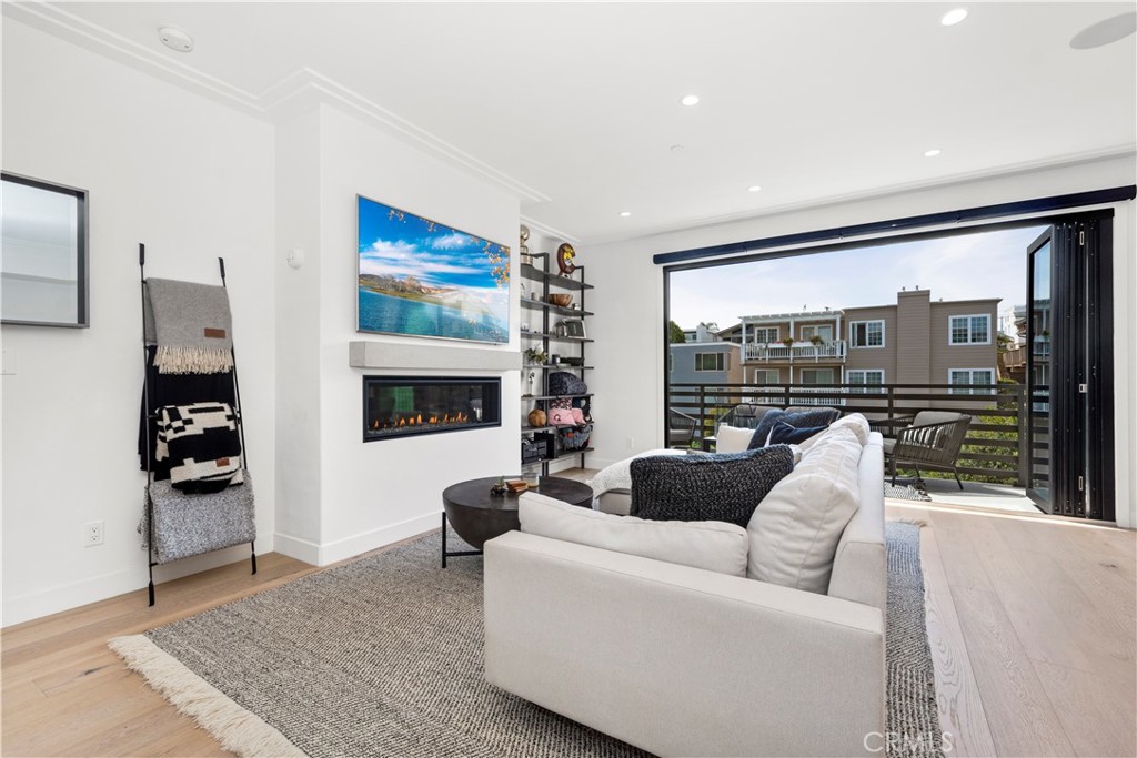 5b8472ac A1e8 45e3 A9ec Caa57f0a2144