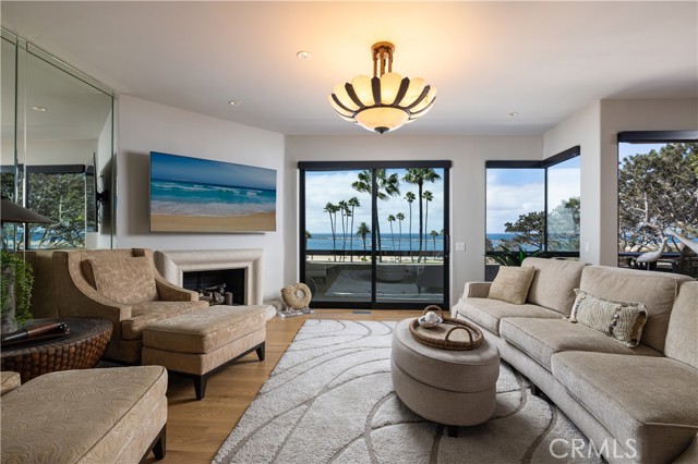 Detail Gallery Image 7 of 39 For 2901 Ocean Bld, Corona Del Mar,  CA 92625 - 4 Beds | 4/3 Baths