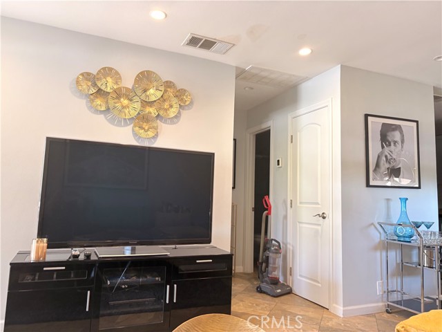 Detail Gallery Image 8 of 44 For 510 N Villa Ct, Palm Springs,  CA 92262 - 1 Beds | 1 Baths