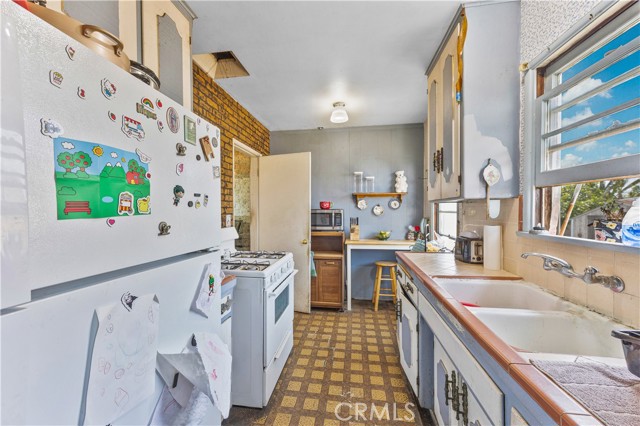 Detail Gallery Image 10 of 12 For 4811 La Rica Ave, Baldwin Park,  CA 91706 - 2 Beds | 1 Baths