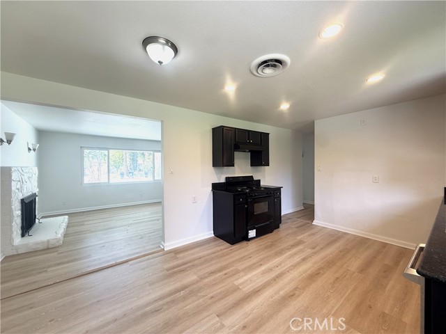Detail Gallery Image 6 of 14 For 4615 Mobley Ave, Riverside,  CA 92505 - 3 Beds | 1 Baths