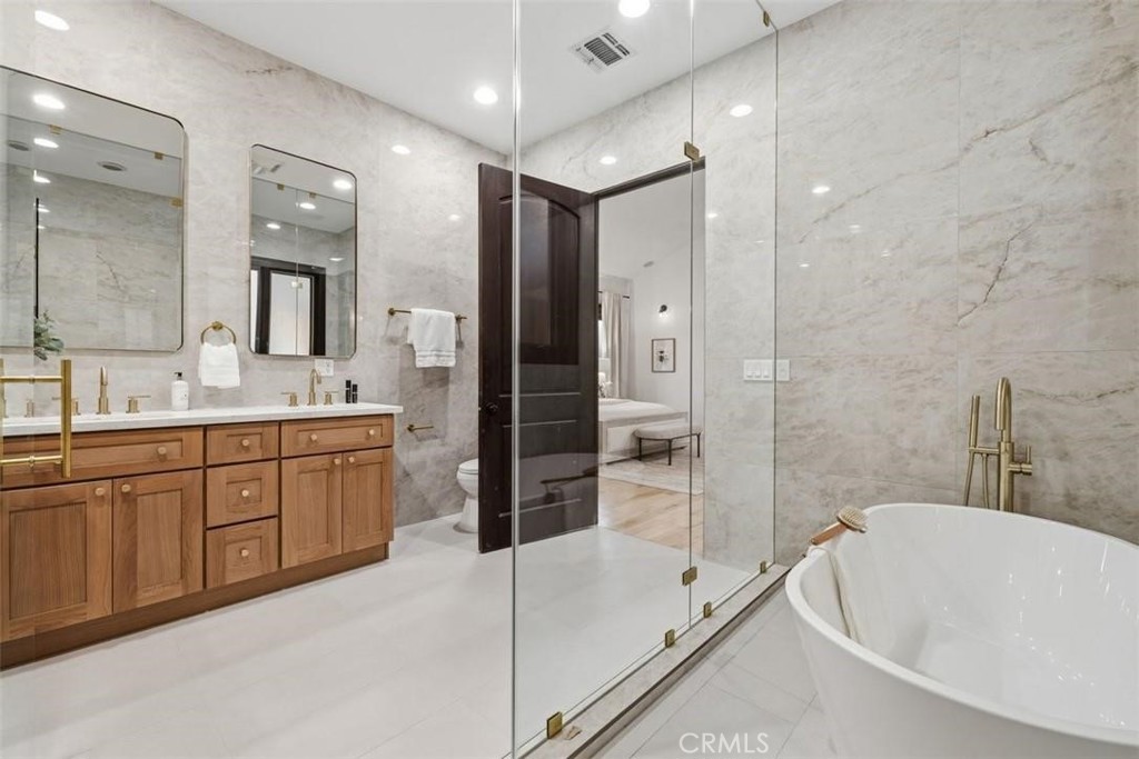 MLS #SR26074758 image #9