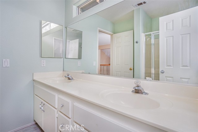 1052 Wass Street, Tustin CA: https://media.crmls.org/medias/5b86e0b8-474d-437f-b4d4-2e7e2b2fe554.jpg