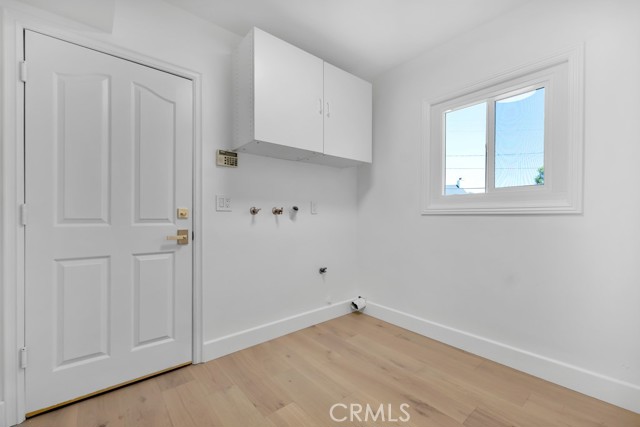 9500 Texhoma Avenue, Northridge CA: https://media.crmls.org/medias/5b870068-8e6f-47d9-9aba-41fc0afb8314.jpg