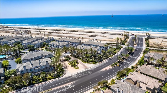 Detail Gallery Image 55 of 59 For 6251 Surfpoint Cir, Huntington Beach,  CA 92648 - 2 Beds | 2/1 Baths