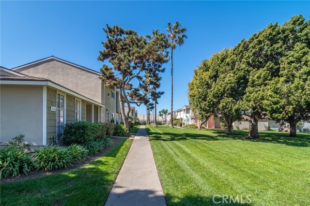 Image 2 for 8151 Woolburn Dr, Huntington Beach, CA 92646