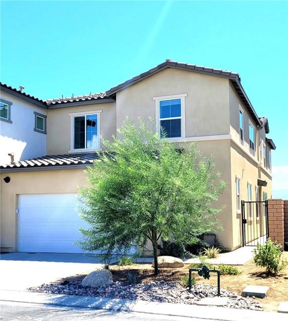 Detail Gallery Image 2 of 33 For 84657 Litorale Ct, Indio,  CA 92203 - 5 Beds | 4/1 Baths