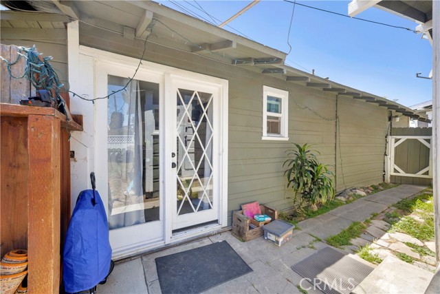 776 Stanley Avenue, Long Beach CA: https://media.crmls.org/medias/5b87d7df-414c-4f90-8dea-d0a68865cef5.jpg