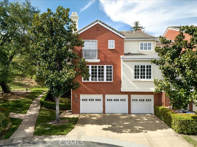 Detail Gallery Image 2 of 26 For 2443 Swanfield Ct, Thousand Oaks,  CA 91361 - 3 Beds | 2/1 Baths