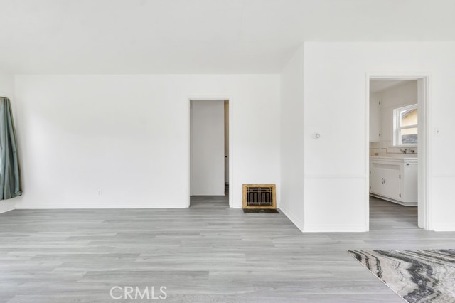 Detail Gallery Image 20 of 45 For 2801 Virginia, Santa Monica,  CA 90404 - – Beds | – Baths