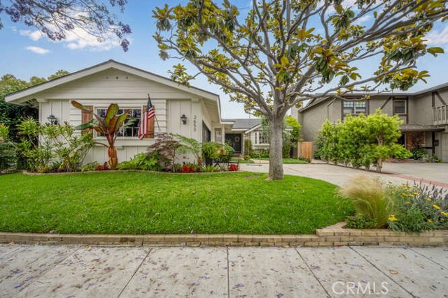 3650 Claremore Avenue, Long Beach CA: https://media.crmls.org/medias/5b887fb5-a825-4714-b966-7ddf2b563ac3.jpg