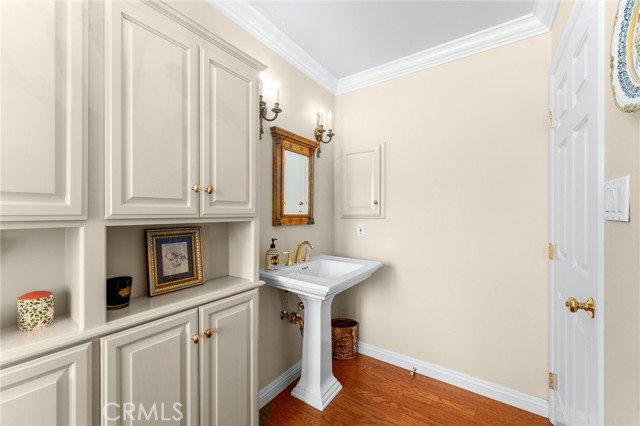 1215 Mira Monte Drive, Redlands CA: https://media.crmls.org/medias/5b89576d-8a66-41c2-a68e-a1db78d81799.jpg
