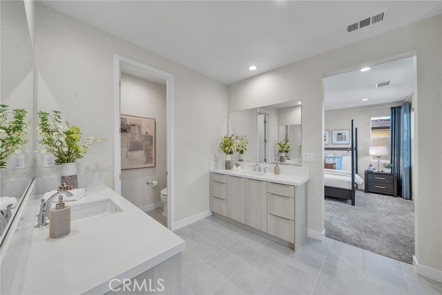 Detail Gallery Image 32 of 63 For 120 Parkland Alley, Lake Forest,  CA 92630 - 5 Beds | 4 Baths