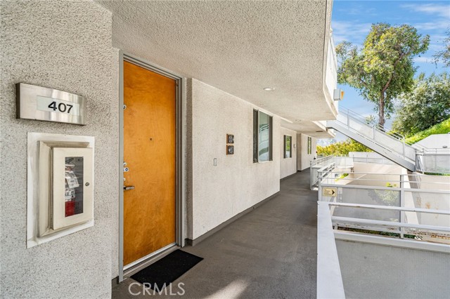 Detail Gallery Image 16 of 36 For 171 N Church Ln #407,  Los Angeles,  CA 90049 - 2 Beds | 2 Baths