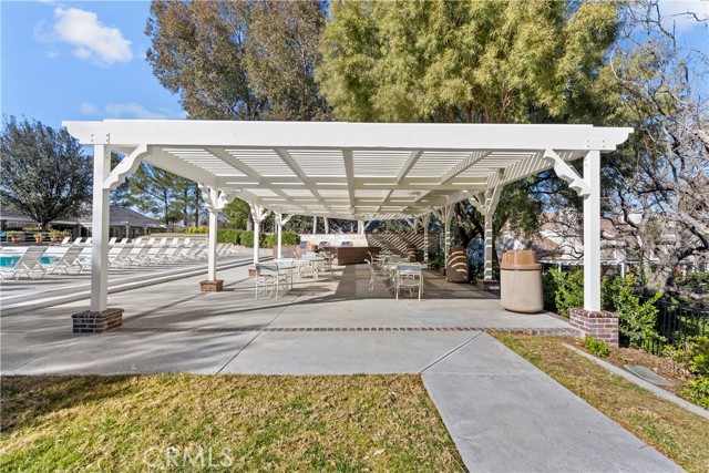 Image 40 of 43 For 26334 Emerald Dove